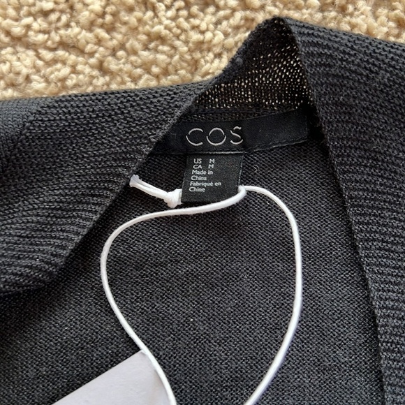 New! Cos medium wool front button cardigan. - Picture 4 of 7